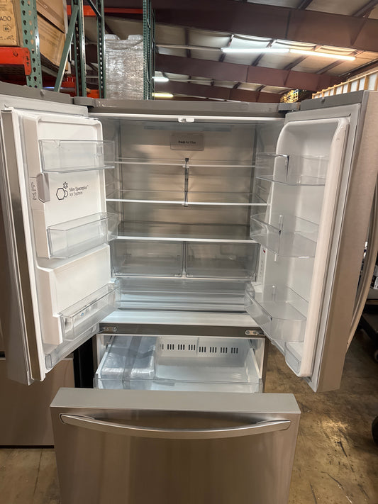 LG 36in French Door Refrigerator Model#LCFC26XSS Serial#602KRTA3S465 (09)