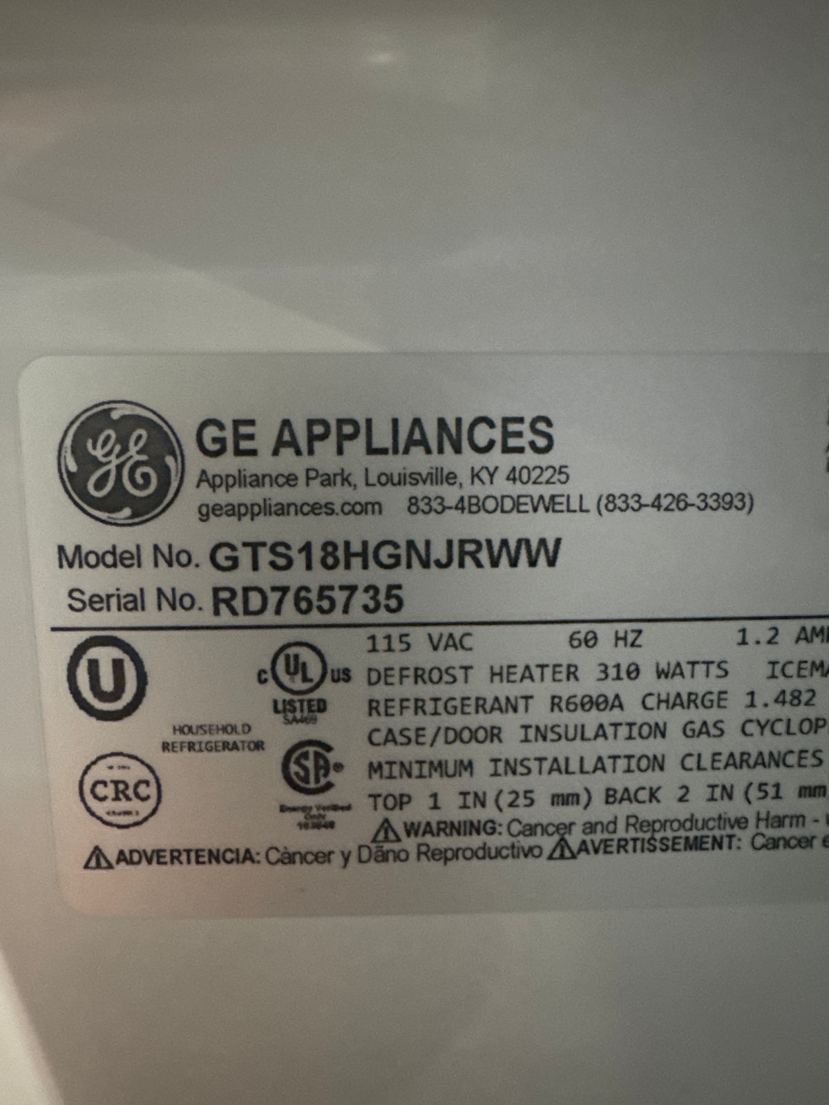 GE 28in Top Freezer Refrigerator Model#GTS18HGNJRWW Serial#RD765735 (HD935)