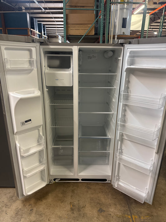Frigidaire 36in Side by Side Refrigerator Model#FRSS2623ASN Serial#4A60700370 (55)