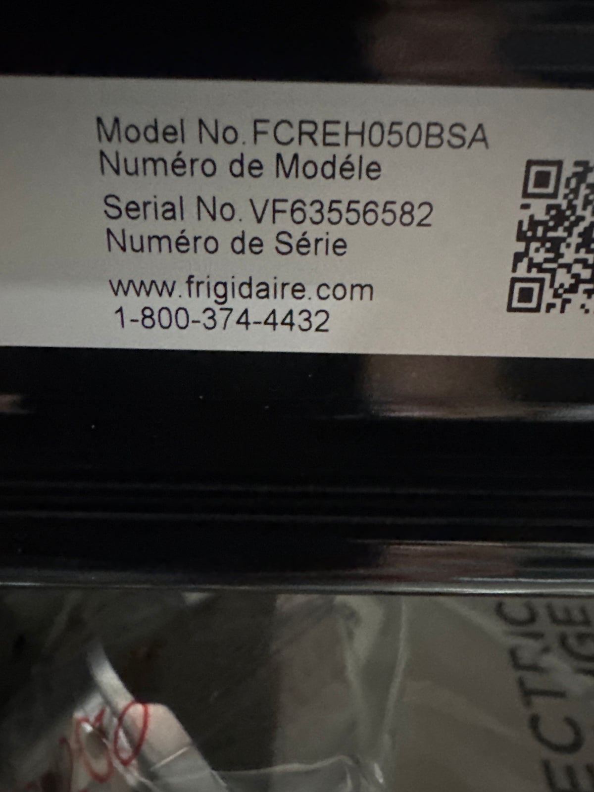 Frigidaire 30in Electric Range Model#FCREH050BSA Serial#VF63556582 (HD928)