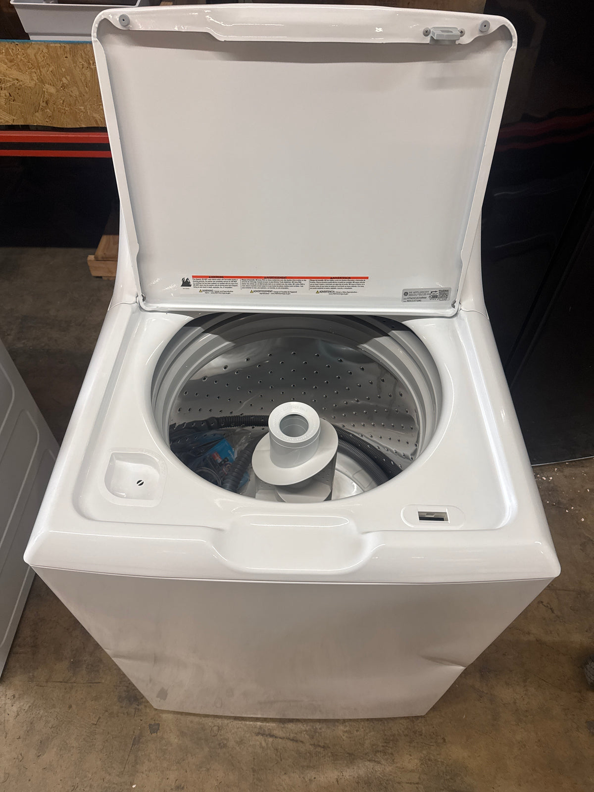 Hotpoint 4.0cu.ft Top Load Washer Model#HTW265ASW0WW Serial#RD133710G (HD912)