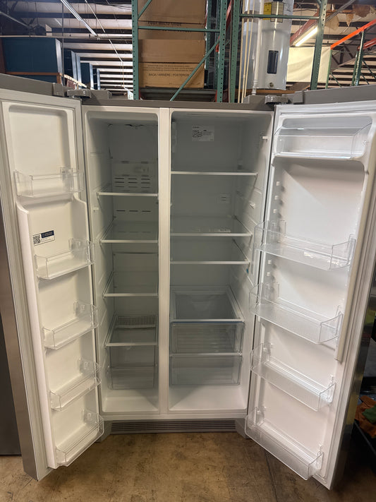 Frigidaire 36in Side by Side Refrigerator Model#FRSN2610AFO Serial#4A62018594 (57)