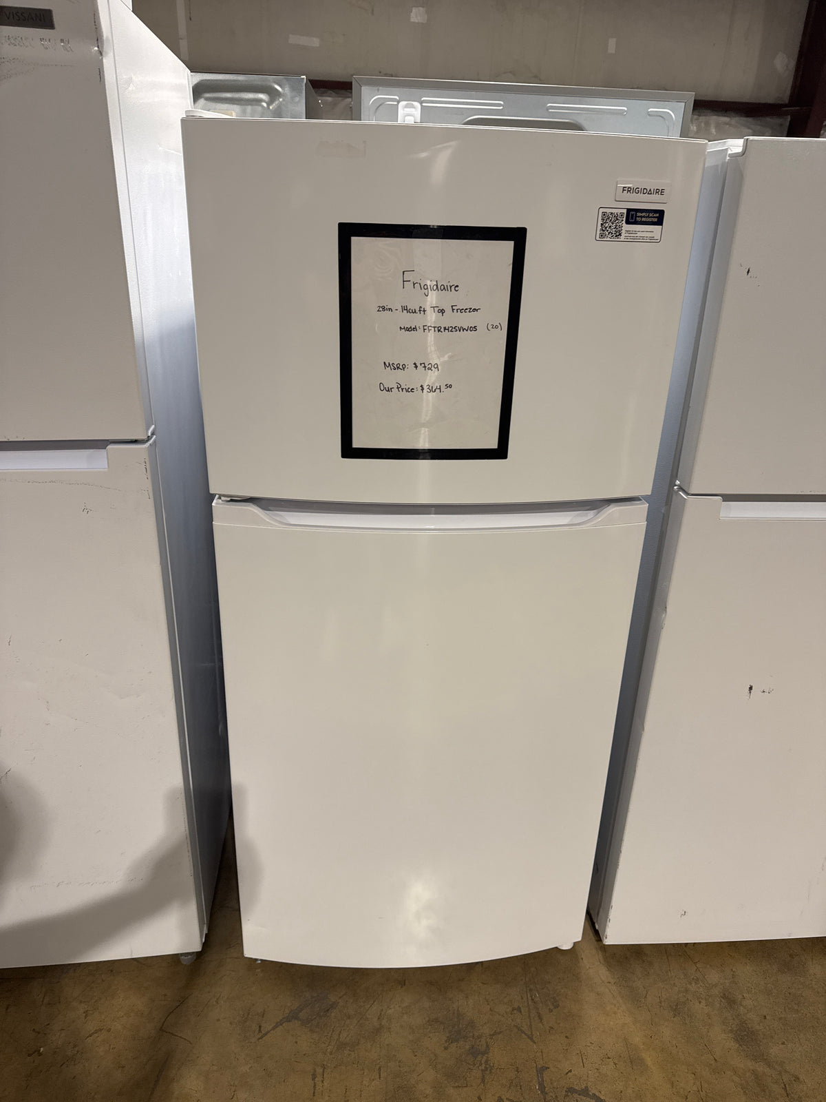 Frigidaire 28in Top Freezer Refrigerator Model#FFTR1425VW05 Serial#1K54571904 (20)