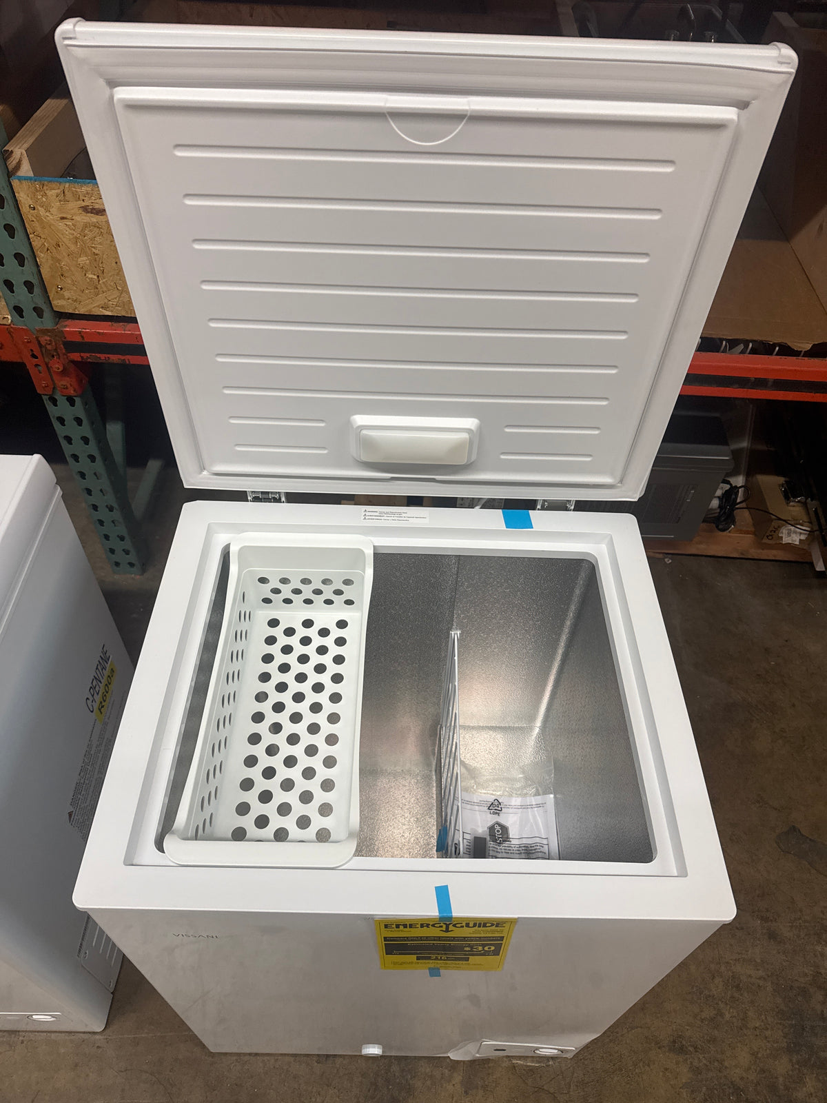 Vissani 5.0cu.ft Manual Defrost Chest Freezer Model#DCM5QWBWW Serial#AD277161 (P01)