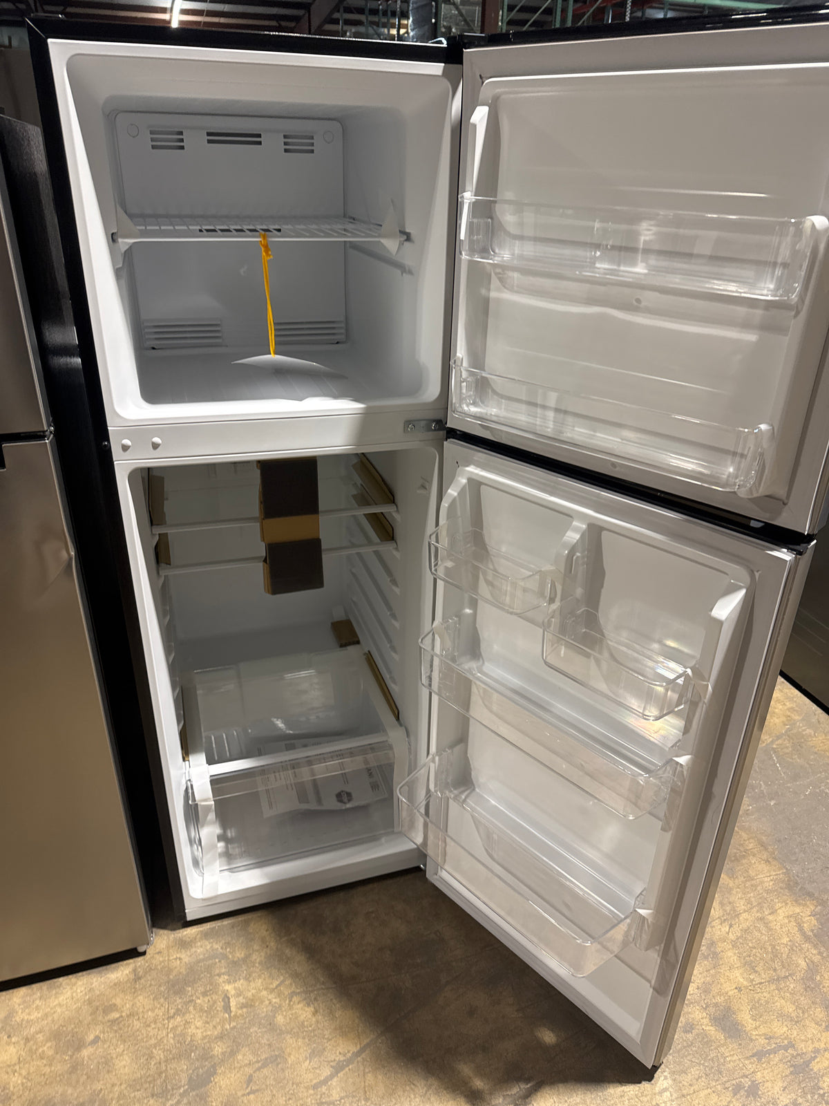 Vissani 22in Top Freezer Refrigerator Model#MDTF10SSES4 (16)