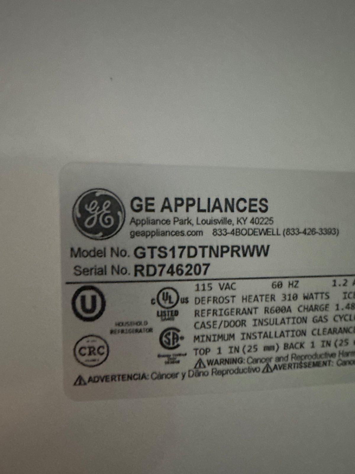GE 28in Top Freezer Refrigerator Model#GTS17DTNPRWW Serial#RD746207 (HD923)