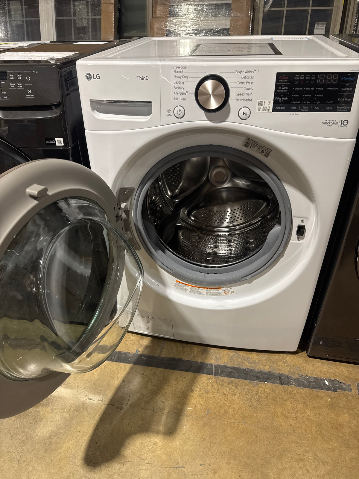 LG 4.5cu.ft Front Load Washer Model#WM4000HWA Serial#602TNWG3H041 (92)