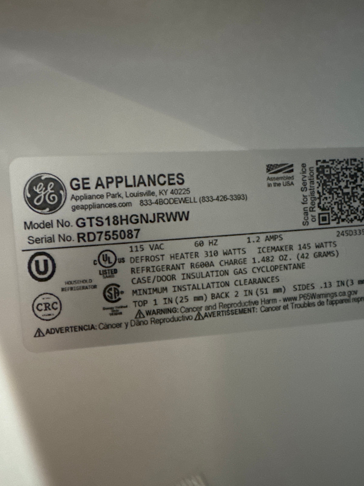 GE 28in Top Freezer Refrigerator Model#GTS18HGNJRWW Serial#RD755087 (HD925)