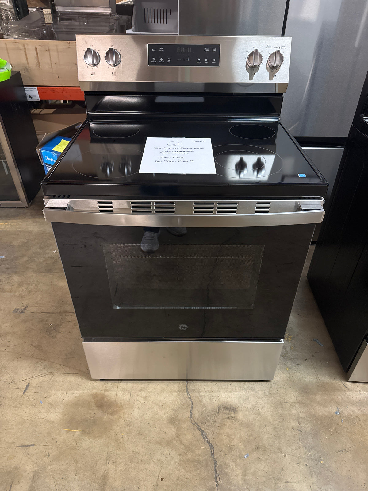GE 30in Electric Range Model#GRF40HSV1SS Serial#RD092761Q (HD901)