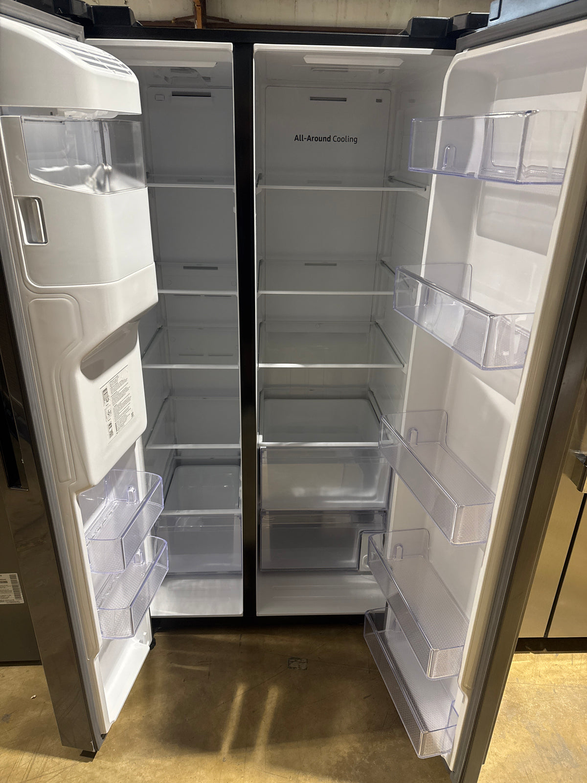 Samsung 36in Side by Side Refrigerator Model#RS27T5200SG Serial#0B2B4BBL300050K (48)