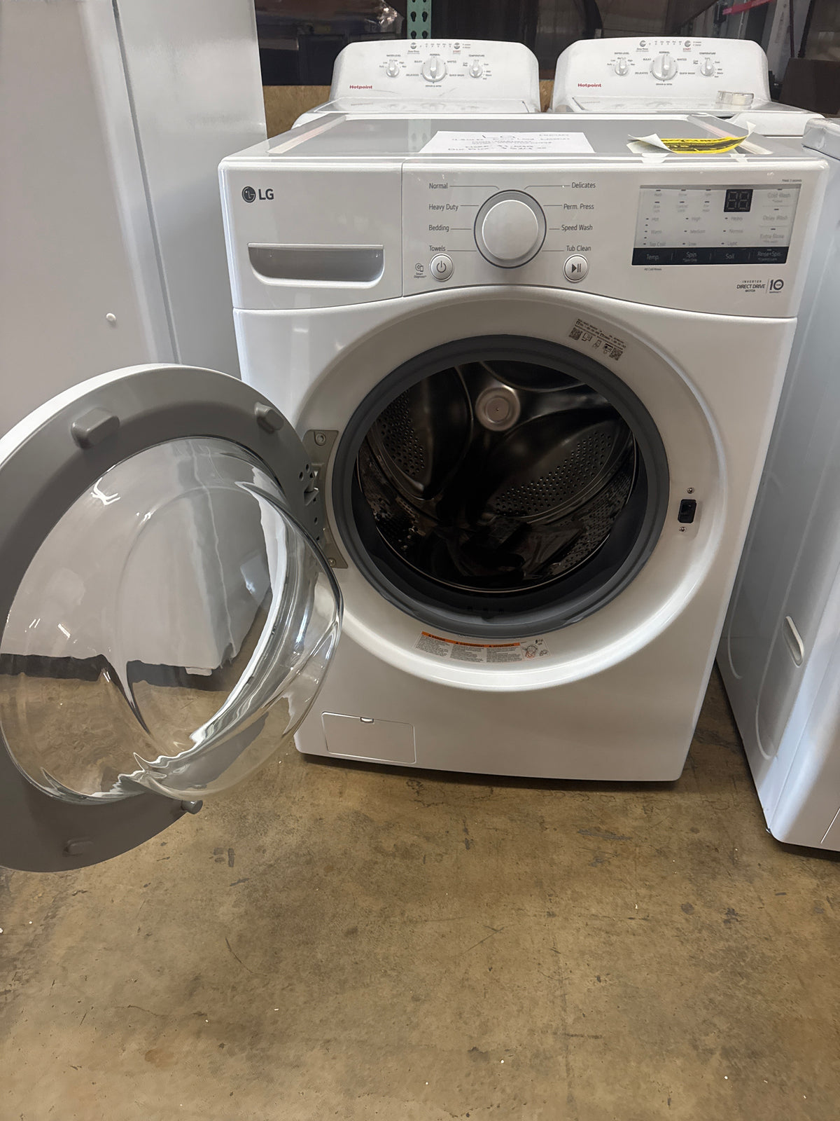 LG 4.5cu.ft Front Load Washer Model#WM3400CW Serial#602TNMX1U443 (HD932)