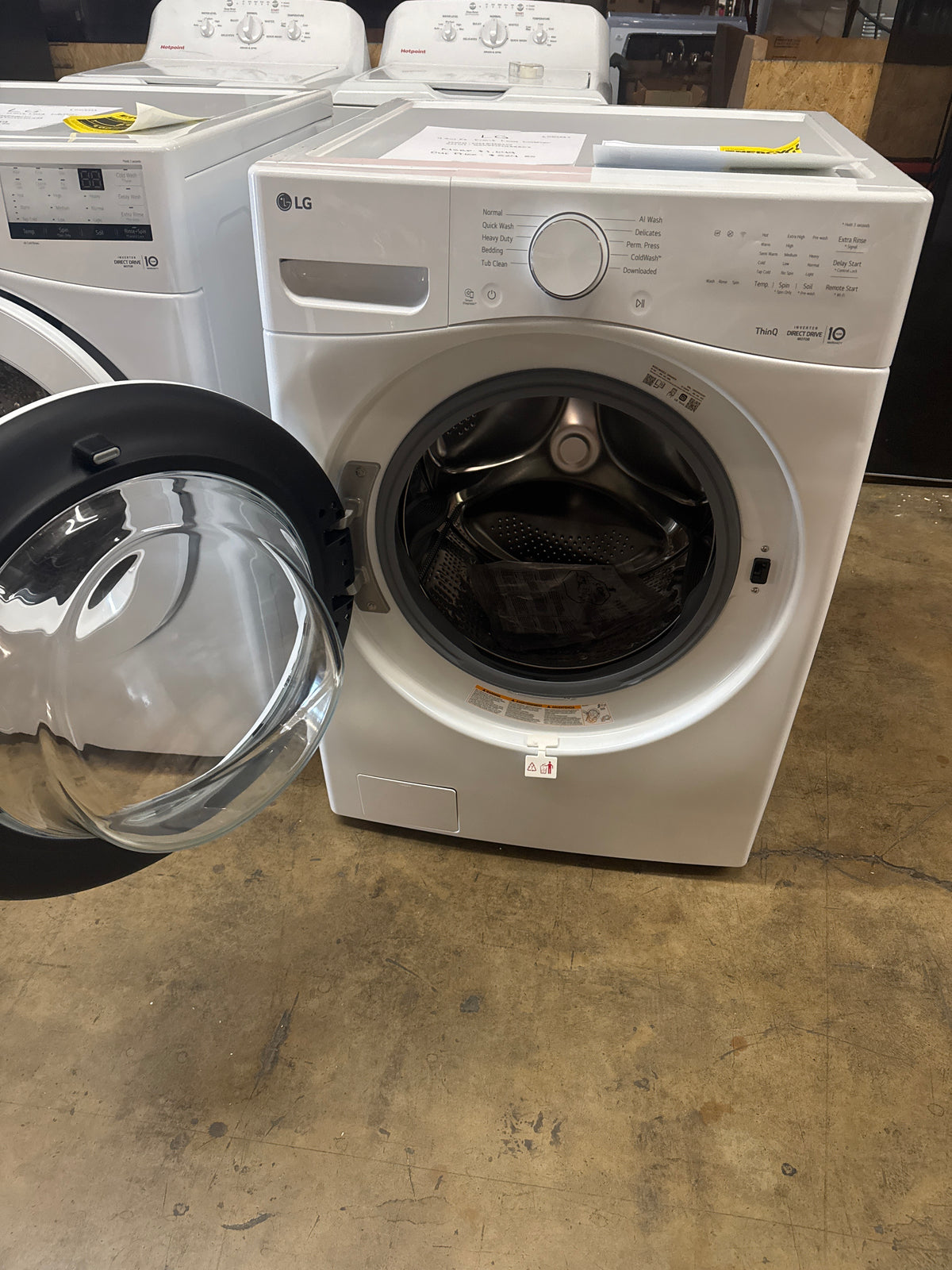 LG 4.5cu.ft Front Load Washer Model#WM3420CW Serial#606VWMU3S307 (HD933)
