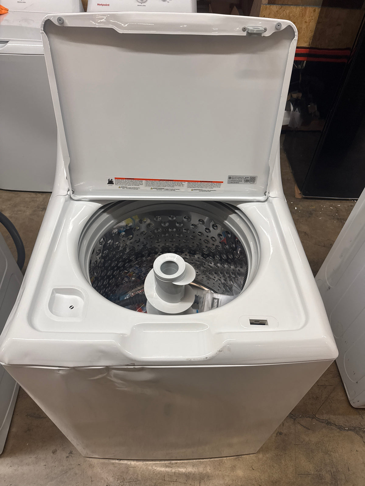 GE 4.5cu.ft Top Load Washer Model#GTW485ASW0WB Serial#RD110305G (HD936)